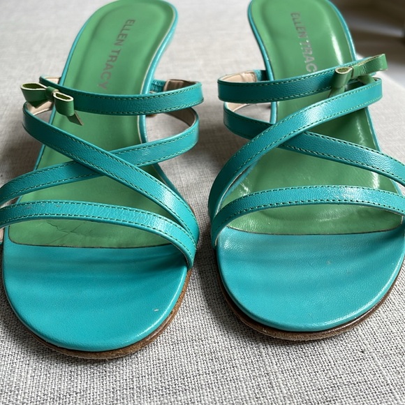 ELLEN TRACY Vintage strappy blue/ green  sandal size 8 1/2 - Picture 3 of 10